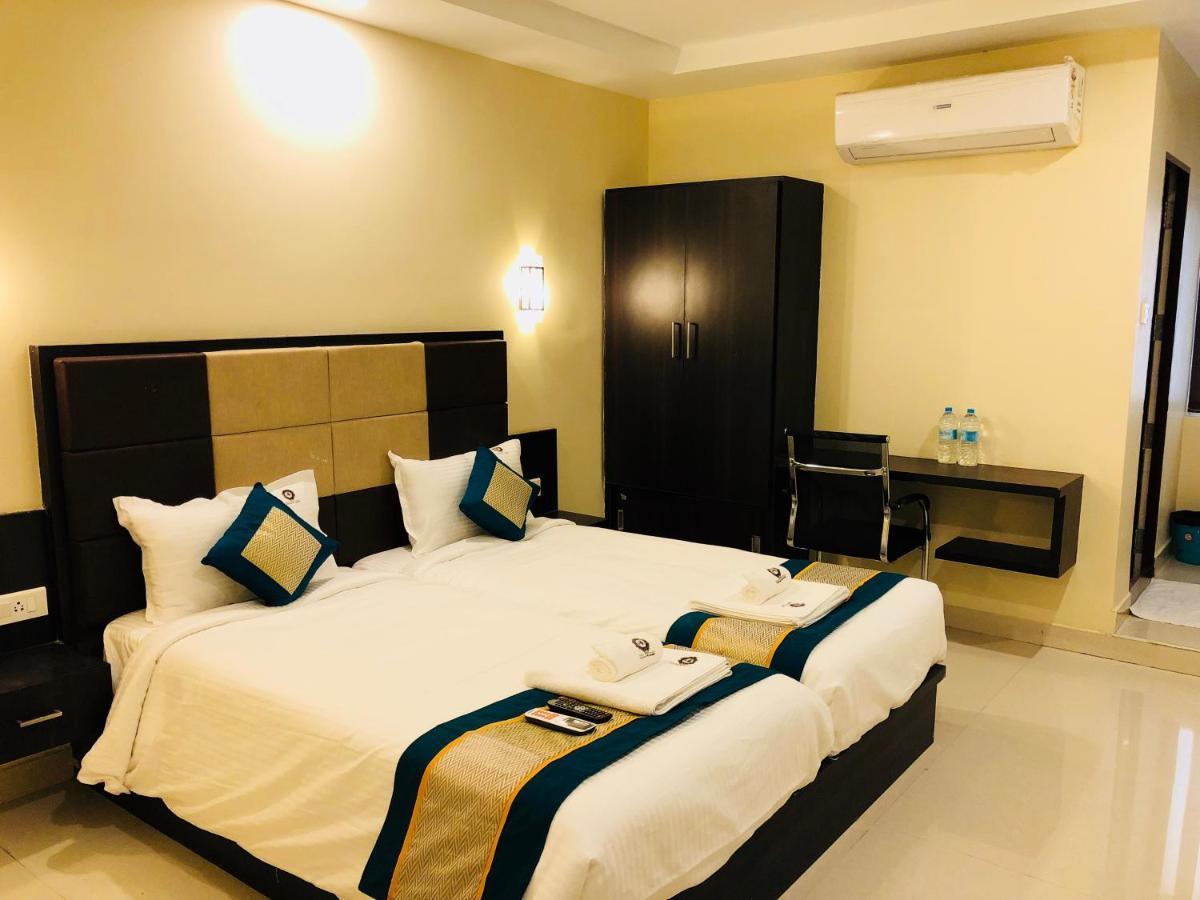 Hotel Fortune M R Grands Suluru Екстериор снимка